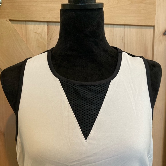 XL Women’s Harley-Davidson Performance Mesh Tank Top NWT Off-White/Black - Picture 11 of 11